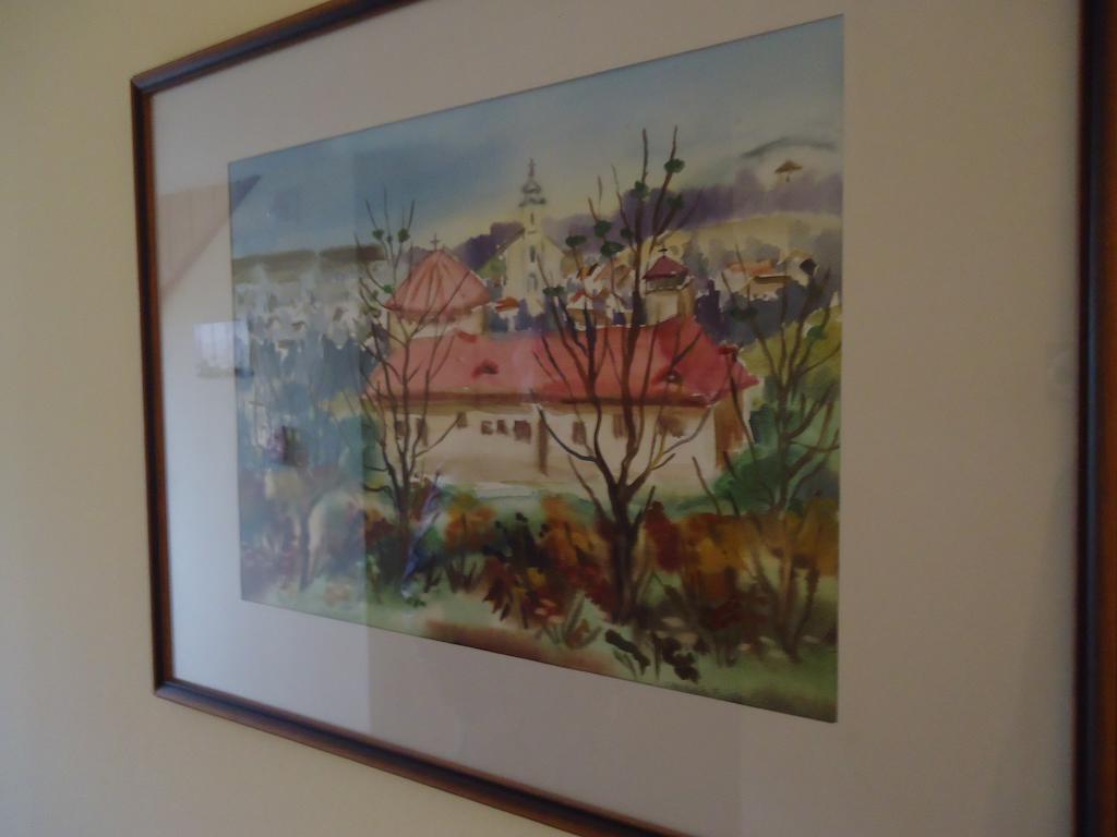 Czermann Panzio Es Etterem Hotel Oroszlany Bagian luar foto